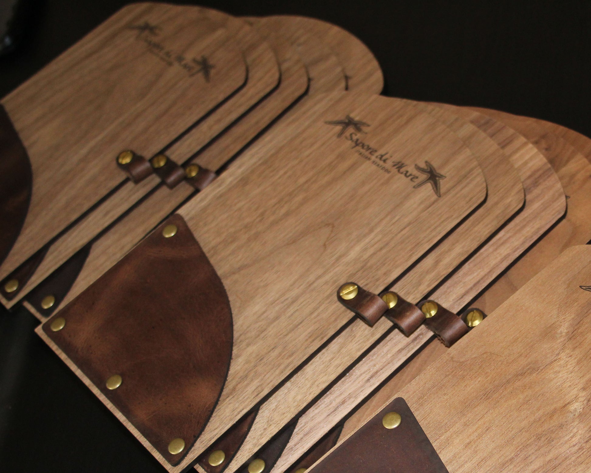 Full-grain leather and walnut wood check presenter