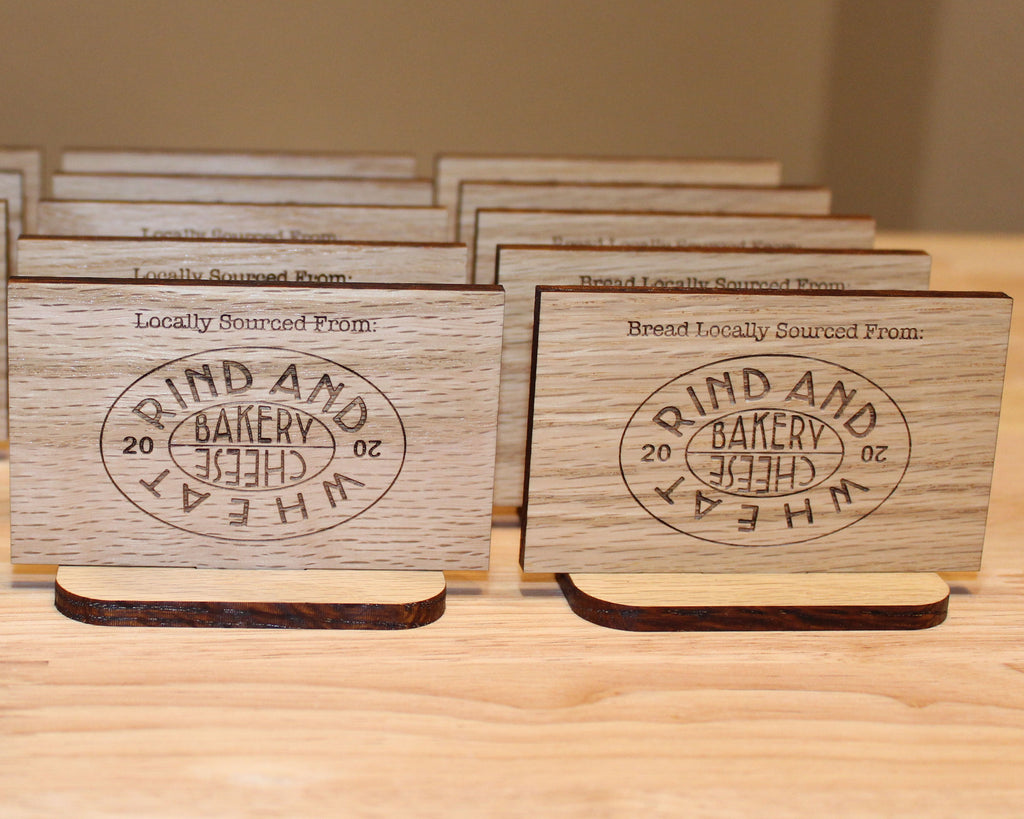 Small Engraved Oak Sin